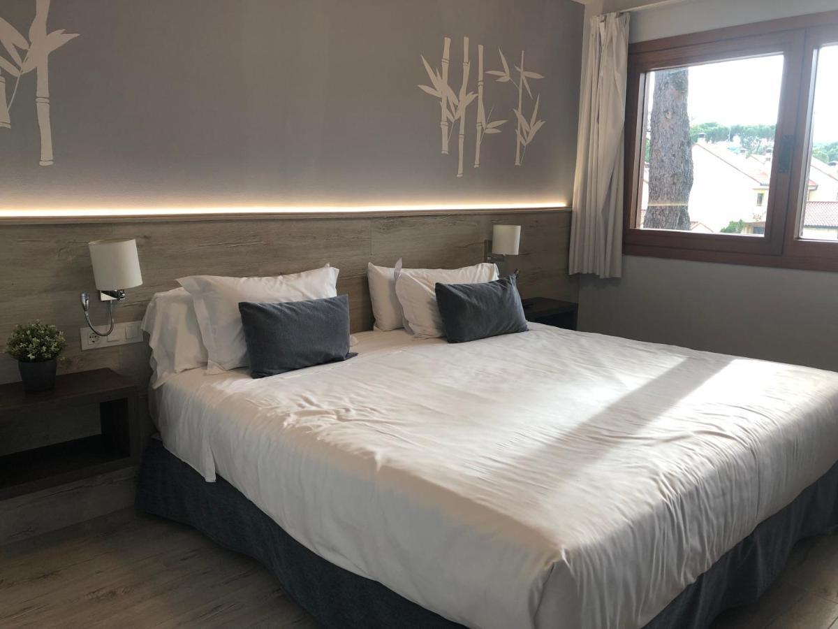 Hotel Restaurante El Montico 托尔德西拉斯 外观 照片