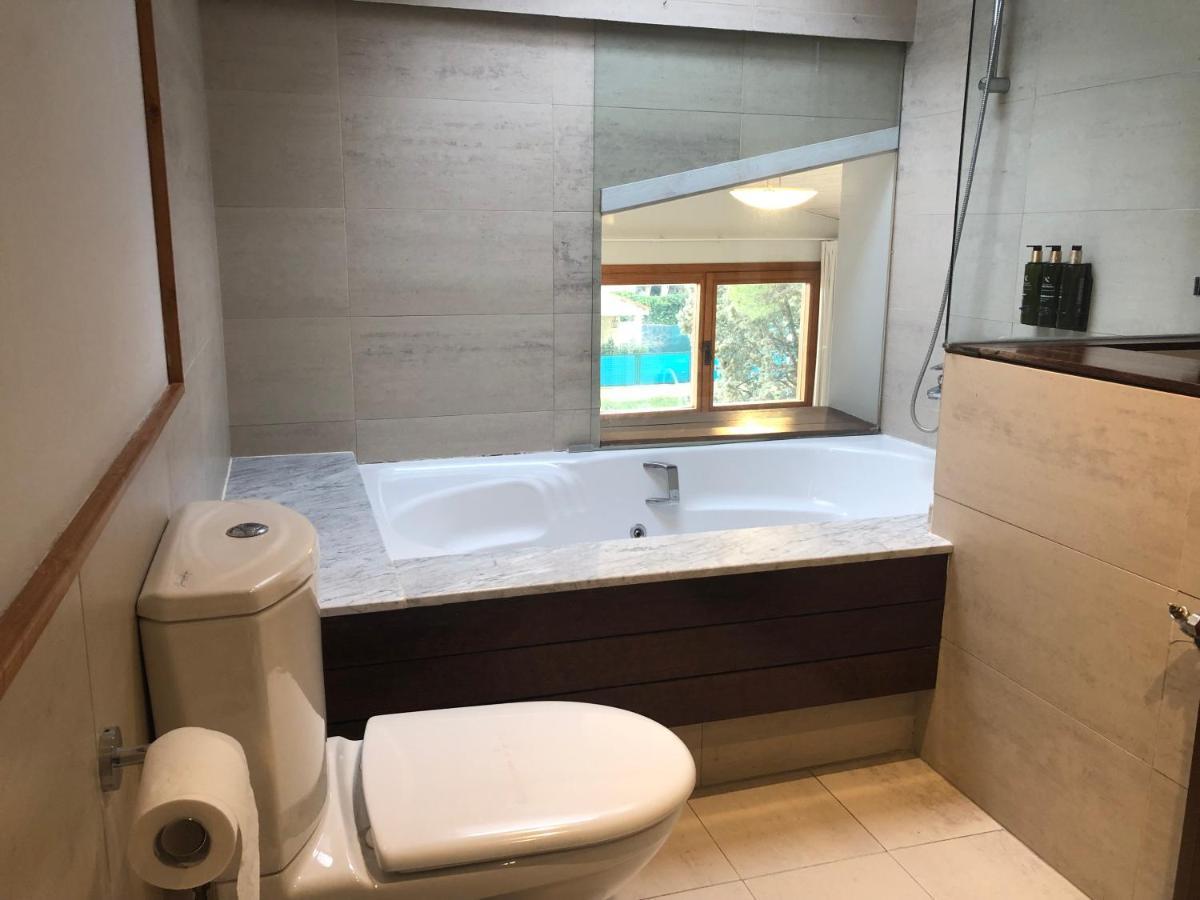Hotel Restaurante El Montico 托尔德西拉斯 外观 照片