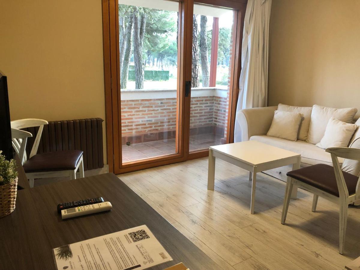 Hotel Restaurante El Montico 托尔德西拉斯 外观 照片